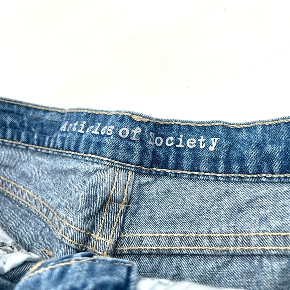 ARTICLES OF SOCIETY Distressed Denim Women Shorts Size 24 - Picture 10 of 12